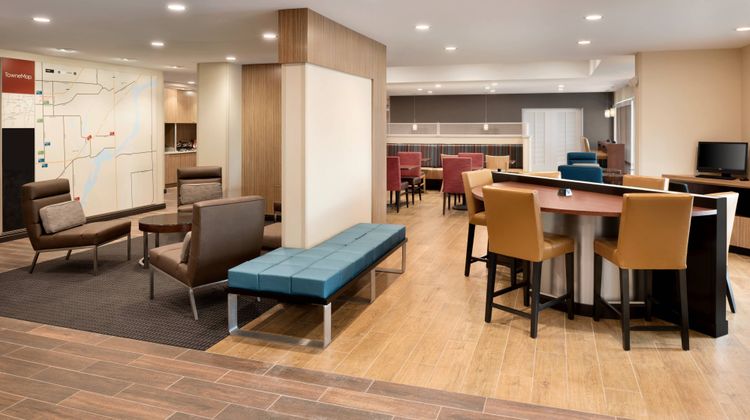 TownePlace Suites by Marriott Minooka Lobby
