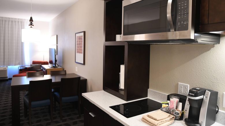 <b>TownePlace Suites KC at Briarcliff Room</b>. Images powered by <a href="https://www.leonardoworldwide.com/" title="Leonardo Worldwide" target="_blank">Leonardo</a>.