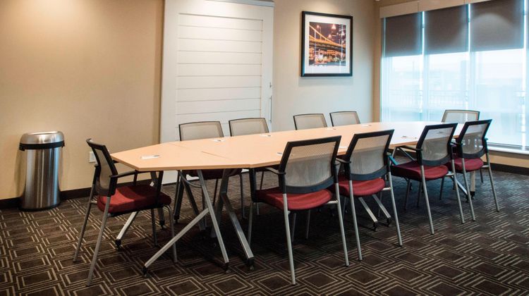 TownePlace Suites Cranberry Township Meeting