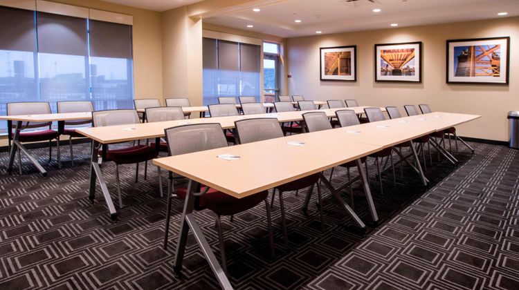 TownePlace Suites Cranberry Township Meeting