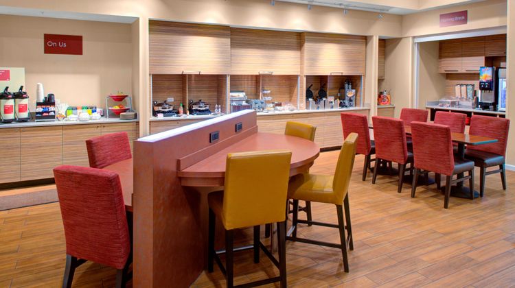 TownePlace Suites Parkersburg Restaurant