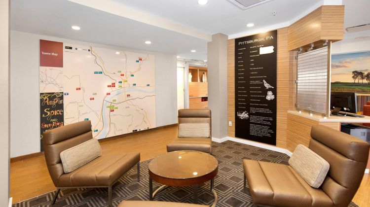 TownePlace Suites Pittsburgh Harmarville Exterior