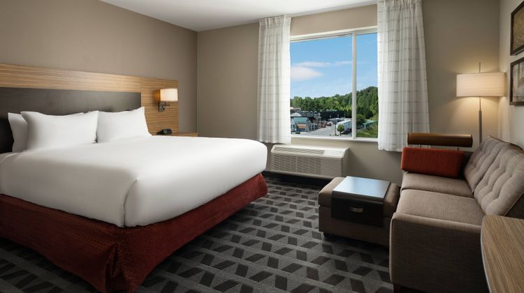 TownePlace Suites Memphis Olive Branch Suite