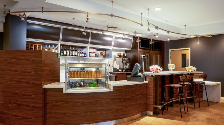 <b>Courtyard by Marriott Columbus Airport Restaurant</b>. Images powered by <a href="https://www.leonardoworldwide.com/" title="Leonardo Worldwide" target="_blank">Leonardo</a>.