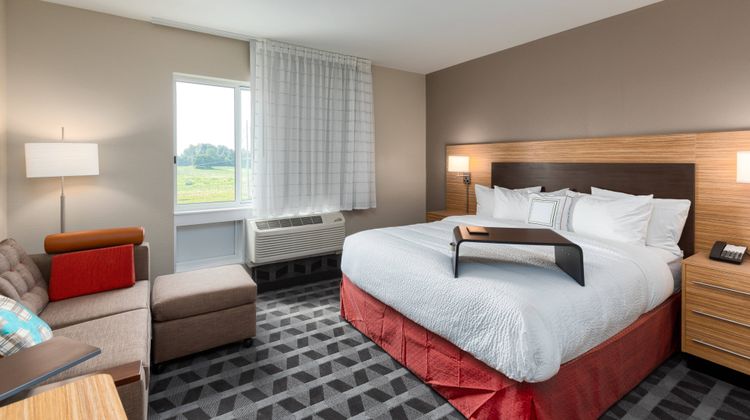 TownePlace Suites Owensboro Suite