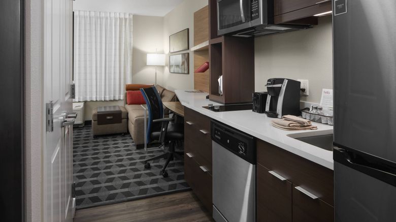 <b>TownePlace Suites Tampa Westshore South Room</b>. Images powered by <a href="https://www.leonardoworldwide.com/" title="Leonardo Worldwide" target="_blank">Leonardo</a>.