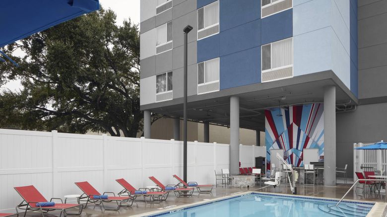 <b>TownePlace Suites Tampa Westshore South Pool</b>. Images powered by <a href="https://www.leonardoworldwide.com/" title="Leonardo Worldwide" target="_blank">Leonardo</a>.