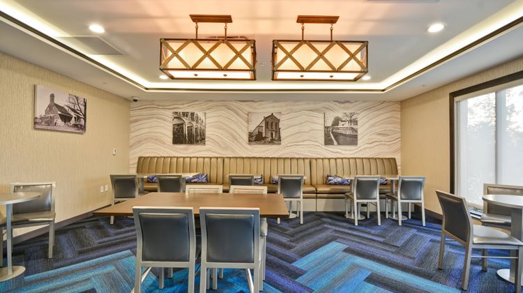 TownePlace Suites Cranbury S Brunswick Restaurant