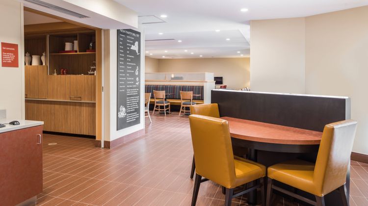 TownePlace Suites New Hartford Restaurant