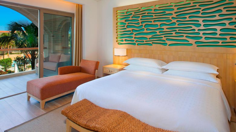 <b>Sheraton Sanya Haitang Bay Resort Room</b>. Images powered by <a href=https://www.travelagewest.com/Hotels/Sanya-China/