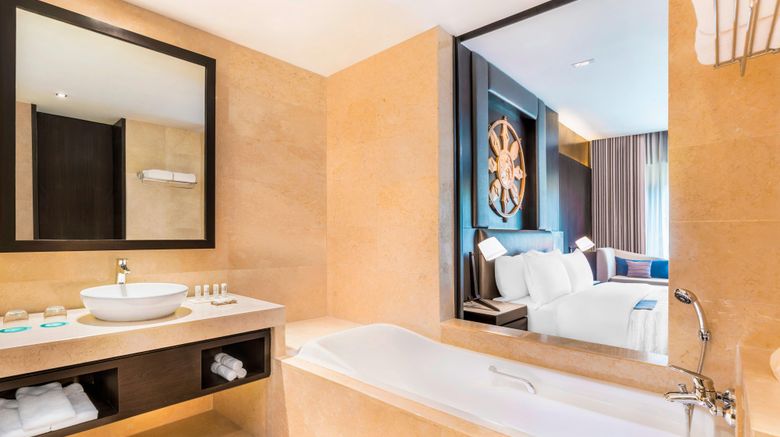 <b>Le Meridien Paro, Riverfront Room</b>. Images powered by <a href="https://www.leonardoworldwide.com/" title="Leonardo Worldwide" target="_blank">Leonardo</a>.