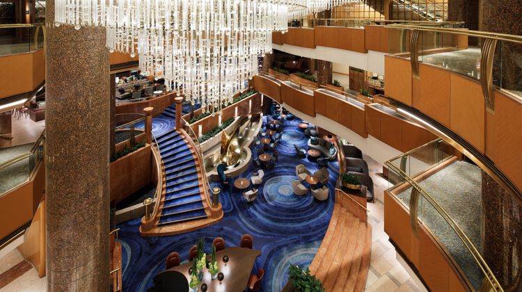 Yokohama Bay Sheraton Hotel & Towers Lobby