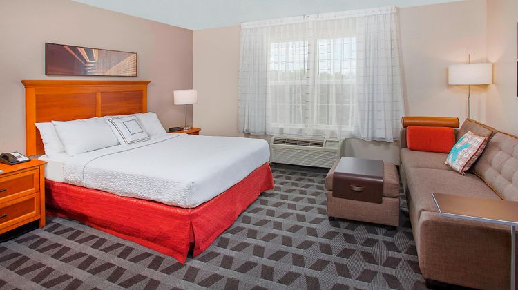 TownePlace Suites Knoxville Cedar Bluff Suite