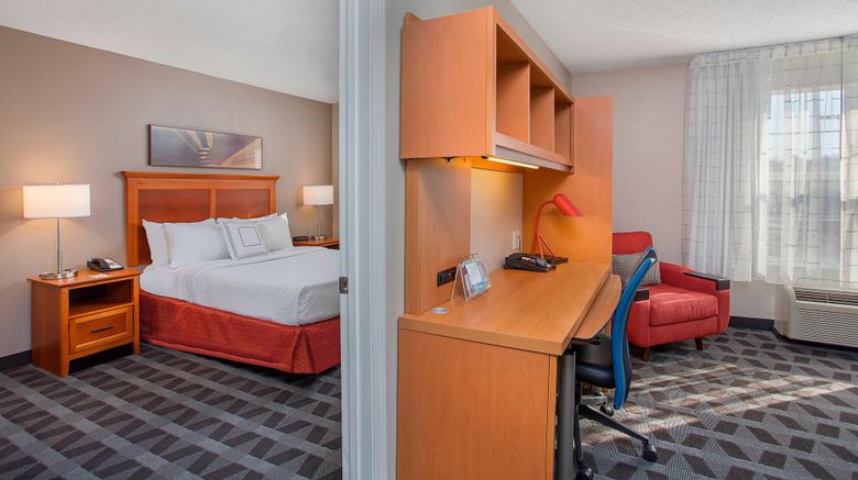 <b>TownePlace Suites Knoxville Cedar Bluff Room</b>. Images powered by <a href="https://www.leonardoworldwide.com/" title="Leonardo Worldwide" target="_blank">Leonardo</a>.