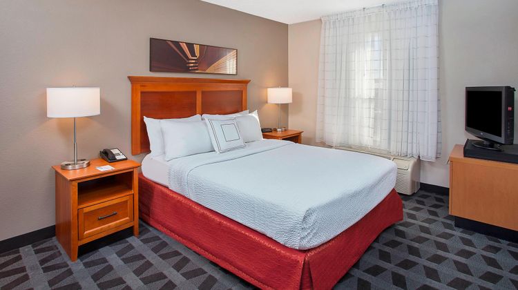 TownePlace Suites Knoxville Cedar Bluff Room