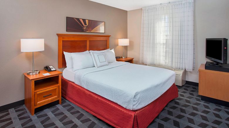 <b>TownePlace Suites Knoxville Cedar Bluff Room</b>. Images powered by <a href="https://www.leonardoworldwide.com/" title="Leonardo Worldwide" target="_blank">Leonardo</a>.