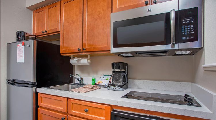 TownePlace Suites Knoxville Cedar Bluff Room