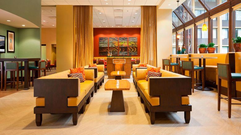<b>Seattle Airport Marriott Restaurant</b>. Images powered by <a href="https://www.leonardoworldwide.com/" title="Leonardo Worldwide" target="_blank">Leonardo</a>.