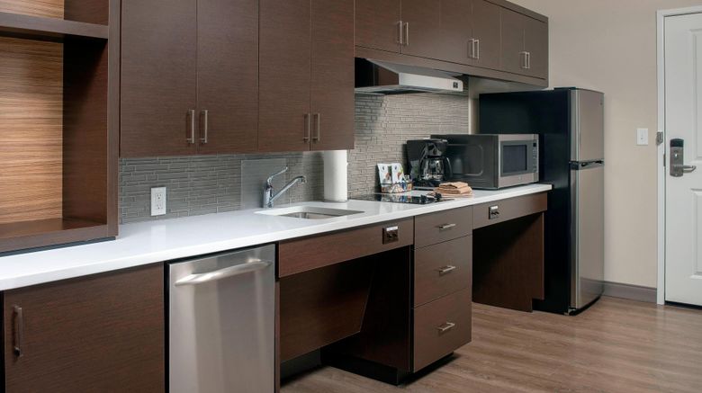 <b>TownePlace Suites College Park Room</b>. Images powered by <a href="https://www.leonardoworldwide.com/" title="Leonardo Worldwide" target="_blank">Leonardo</a>.