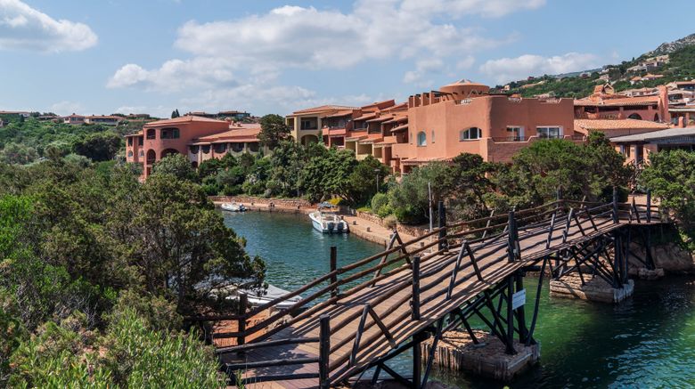 <b>Cervo Hotel, Costa Smeralda Resort Beach</b>. Images powered by <a href="https://www.leonardoworldwide.com/" title="Leonardo Worldwide" target="_blank">Leonardo</a>.