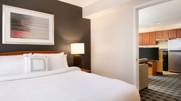 TownePlace Suites by Marriott Room