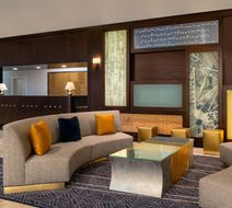 Sheraton Norfolk Waterside Hotel Lobby