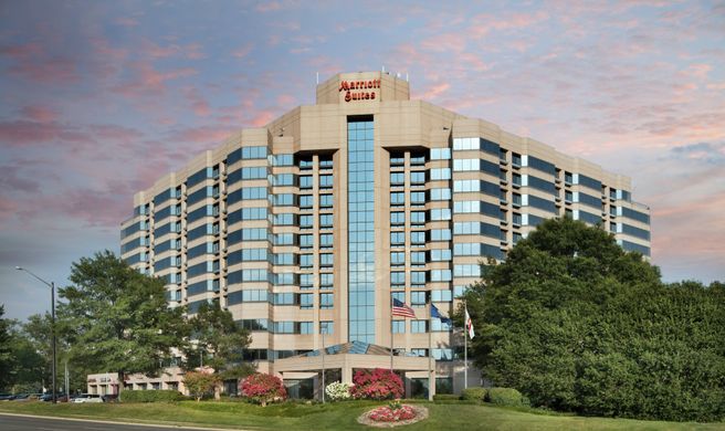 Washington Dulles Marriott Suites Exterior