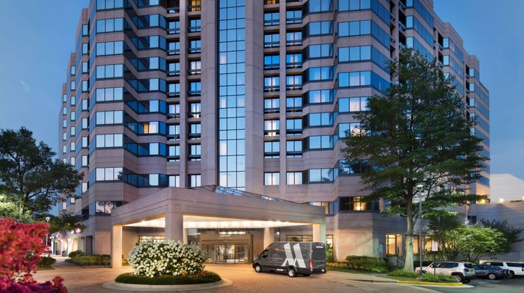 Washington Dulles Marriott Suites Exterior