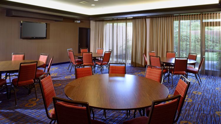 Courtyard By Marriott Newark Granville Meeting