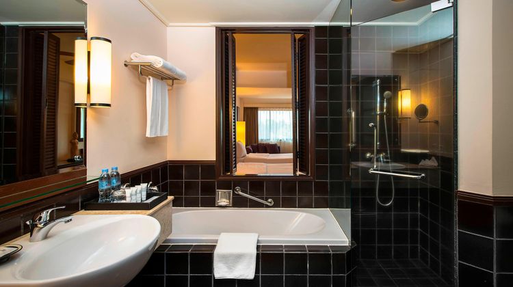 Le Meridien Angkor Room