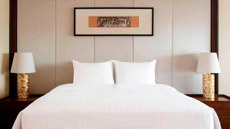 Le Meridien Angkor Suite