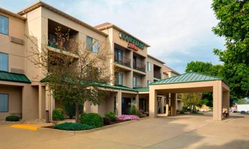 Courtyard Champaign