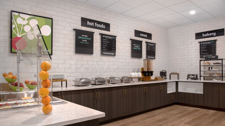 Holiday Inn Hotel & Suites Restaurant