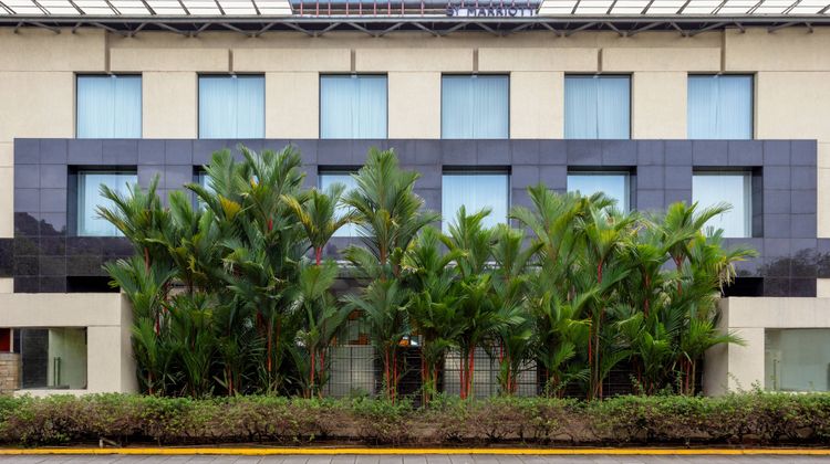 Courtyard by Marriott Kochi Airport Exterior
