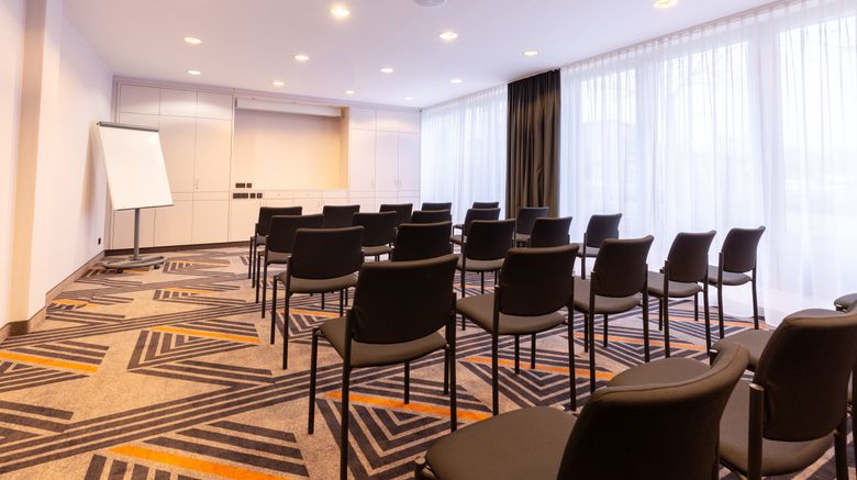 <b>Holiday Inn the niu Blade Solingen Meeting</b>. Images powered by <a href="https://www.leonardoworldwide.com/" title="Leonardo Worldwide" target="_blank">Leonardo</a>.