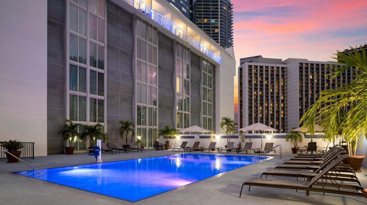 Courtyard Miami Downtown/Brickell Area Pool