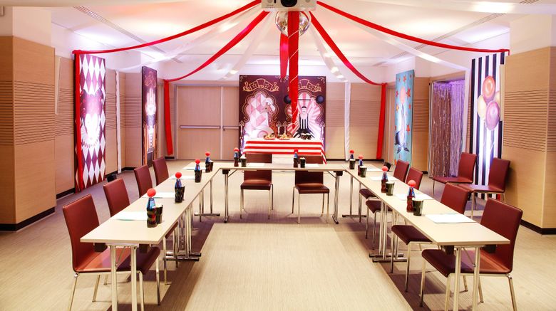 <b>Le Meridien Visconti Rome Meeting</b>. Images powered by <a href="https://www.leonardoworldwide.com/" title="Leonardo Worldwide" target="_blank">Leonardo</a>.