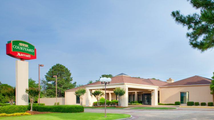 Courtyard by Marriott Columbus Exterior