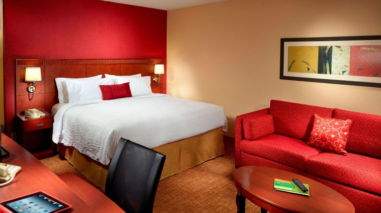 Courtyard by Marriott Columbus Room