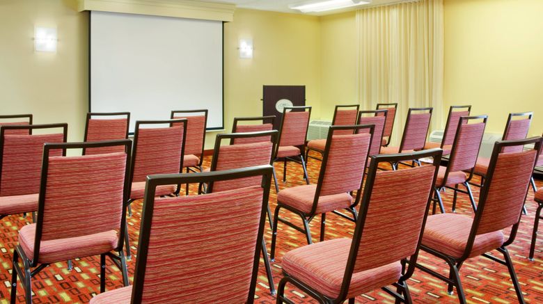 <b>Courtyard by Marriott Columbus Meeting</b>. Images powered by <a href="https://www.leonardoworldwide.com/" title="Leonardo Worldwide" target="_blank">Leonardo</a>.