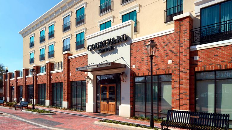 <b>Courtyard LaGrange Exterior</b>. Images powered by <a href="https://www.leonardoworldwide.com/" title="Leonardo Worldwide" target="_blank">Leonardo</a>.