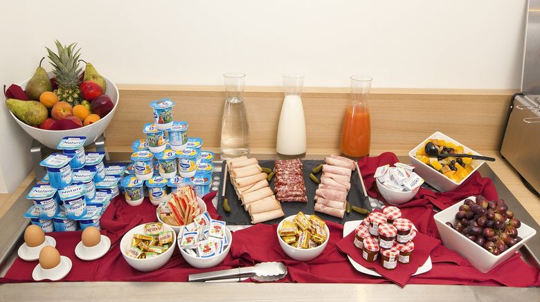 <b>Residhome Appart Nanterre La Defense Restaurant</b>. Images powered by <a href="https://www.leonardoworldwide.com/" title="Leonardo Worldwide" target="_blank">Leonardo</a>.