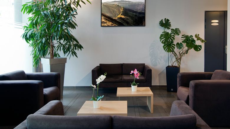 <b>Residhome Gergovia Clermont Lobby</b>. Images powered by <a href="https://www.leonardoworldwide.com/" title="Leonardo Worldwide" target="_blank">Leonardo</a>.