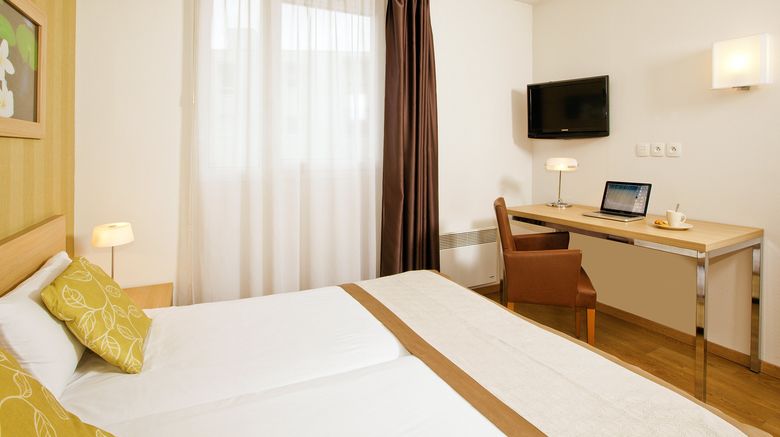 <b>Residhome Gergovia Clermont Room</b>. Images powered by <a href="https://www.leonardoworldwide.com/" title="Leonardo Worldwide" target="_blank">Leonardo</a>.