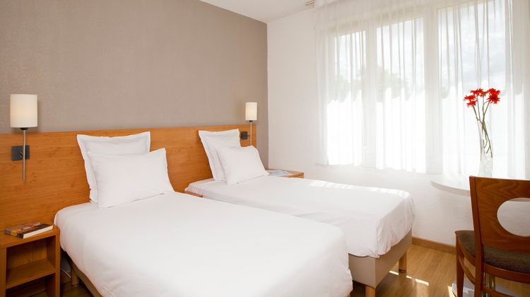Sejours & Affaires Paris Nanterre Room