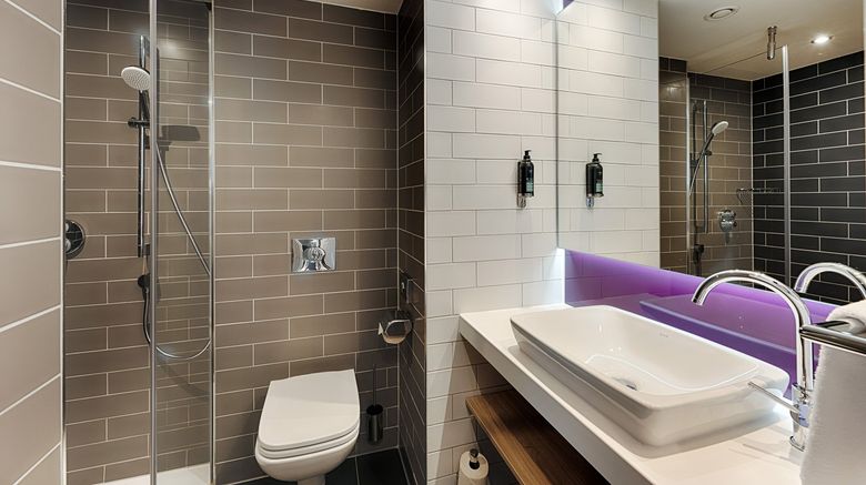 <b>Premier Inn Frankfurt Westend Hotel Room</b>. Images powered by <a href="https://www.leonardoworldwide.com/" title="Leonardo Worldwide" target="_blank">Leonardo</a>.