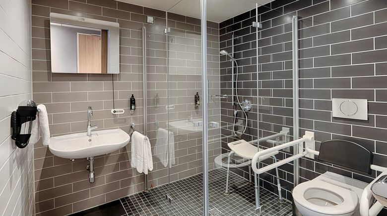 <b>Premier Inn Frankfurt Westend Hotel Room</b>. Images powered by <a href="https://www.leonardoworldwide.com/" title="Leonardo Worldwide" target="_blank">Leonardo</a>.