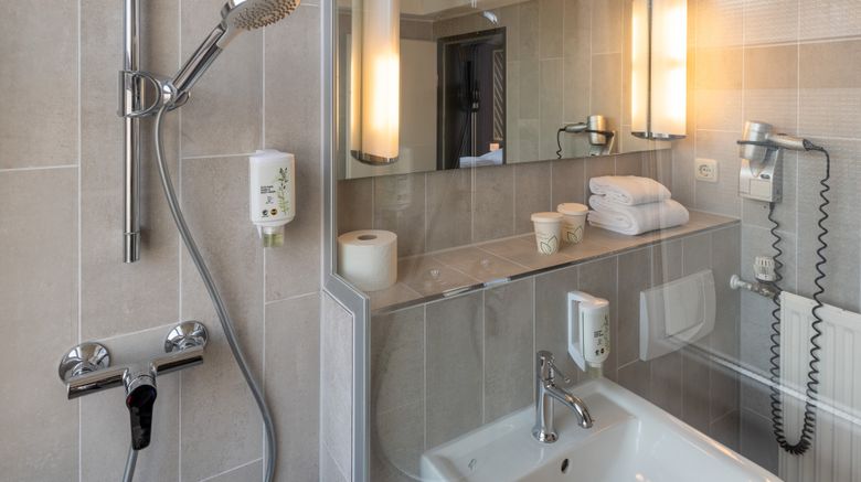 <b>B&B Hotel Aachen City-Ost Room</b>. Images powered by <a href="https://www.leonardoworldwide.com/" title="Leonardo Worldwide" target="_blank">Leonardo</a>.