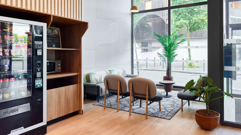 <b>B&B Hotel Paris Clichy-sous-Bois Lobby</b>. Images powered by <a href="https://www.leonardoworldwide.com/" title="Leonardo Worldwide" target="_blank">Leonardo</a>.