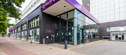 Premier Inn Hamburg City Alster Exterior